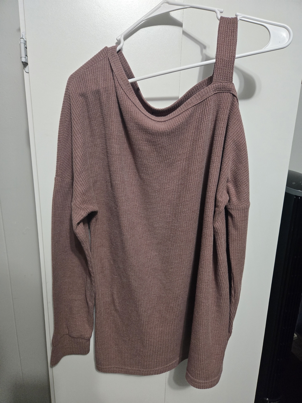 Women’s Off-Shoulder Waffle Knit Sweater - Dusty Rose